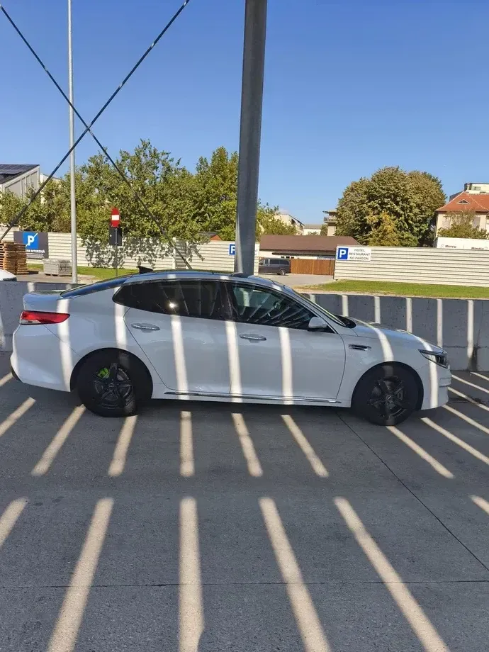 Kia Optima 1.7 DSL 7DCT Comfort — imagine 8