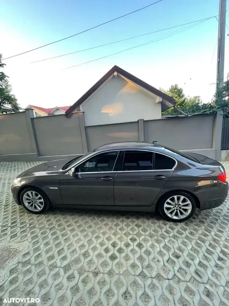 BMW Seria 5 F10/F11/F07 [2010 - 2017] 520d — imagine 4