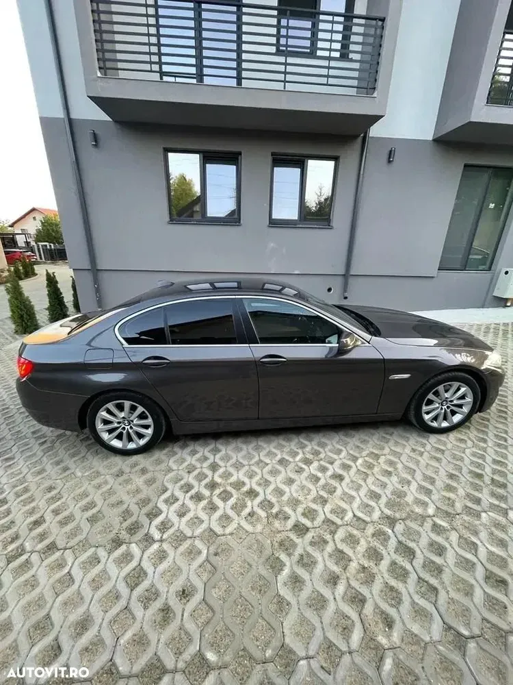 BMW Seria 5 F10/F11/F07 [2010 - 2017] 520d — imagine 3
