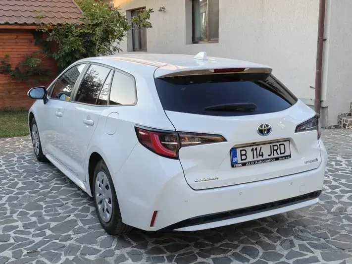 Toyota Corolla XII 1.8 HSD Business