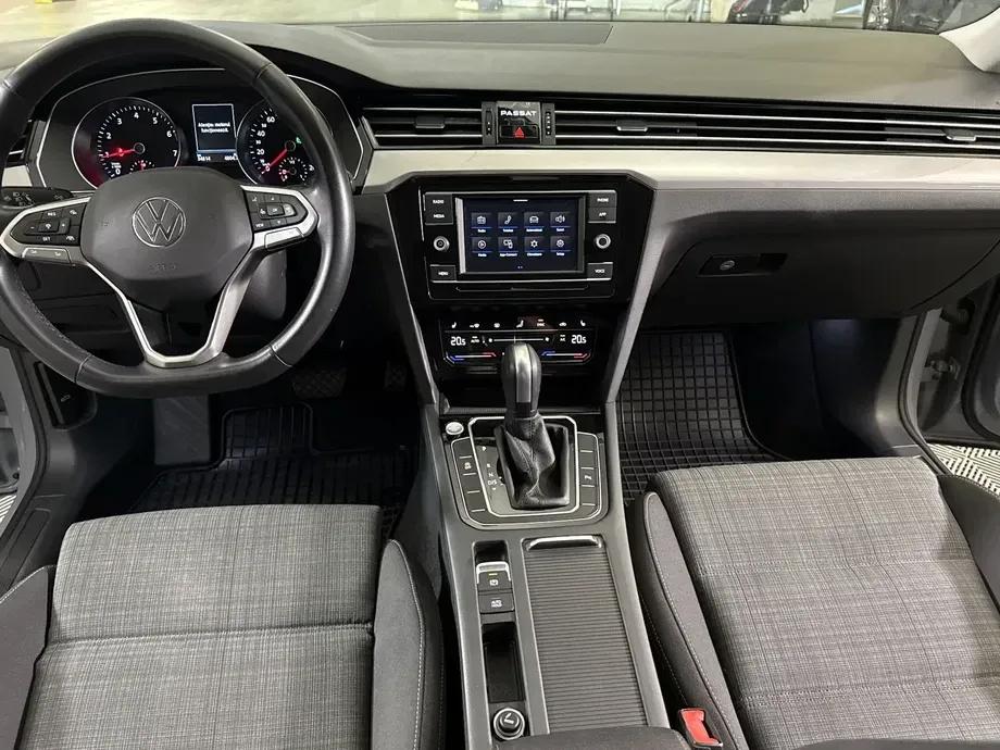Volkswagen Passat — imagine 9
