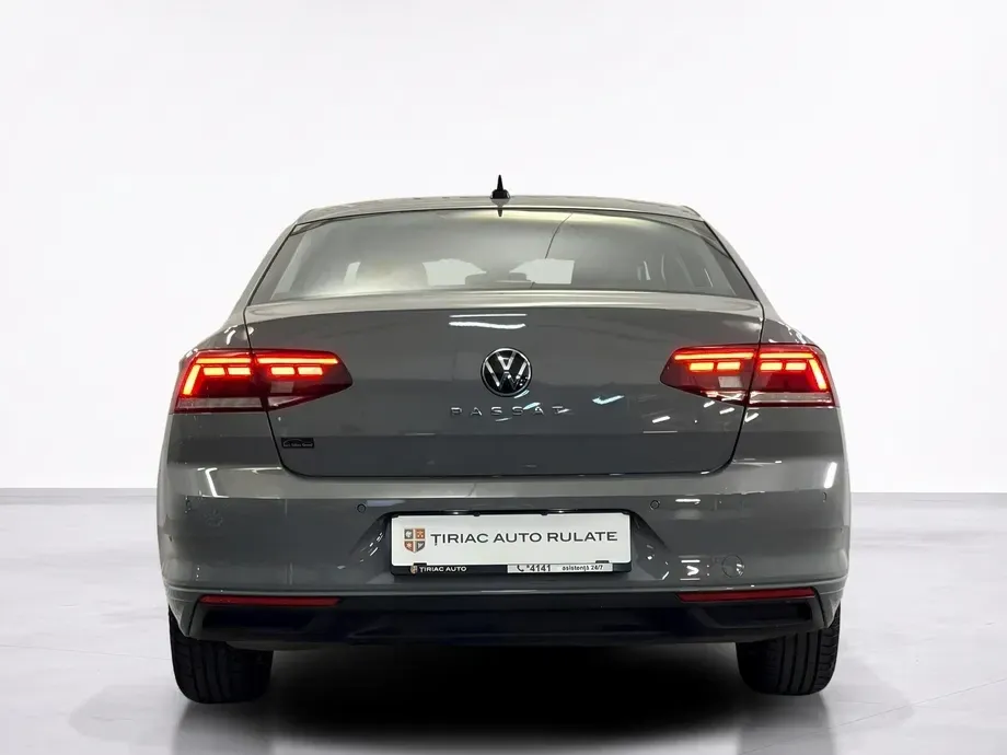 Volkswagen Passat — imagine 4