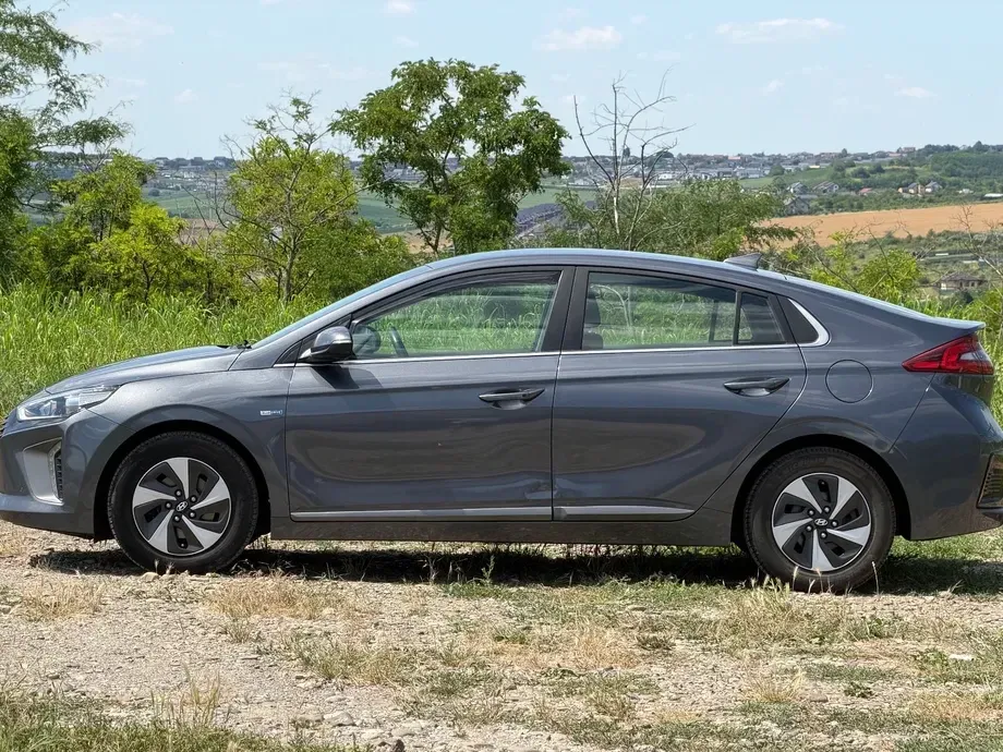 Hyundai IONIQ 141CP Exclusive — imagine 8