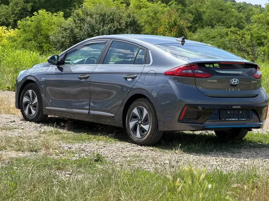 Hyundai IONIQ 141CP Exclusive — imagine 7
