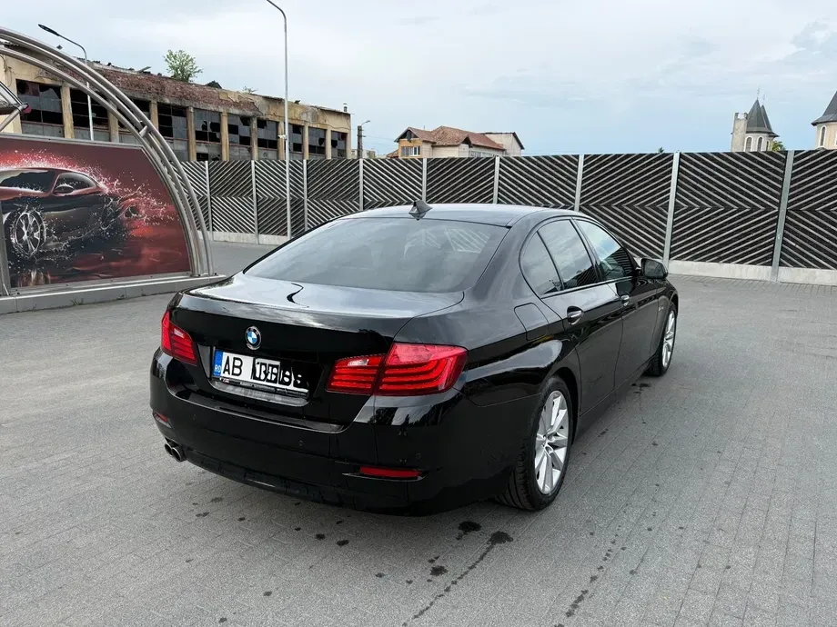 BMW Seria 5 F10/F11/F07 525d xDrive — imagine 5