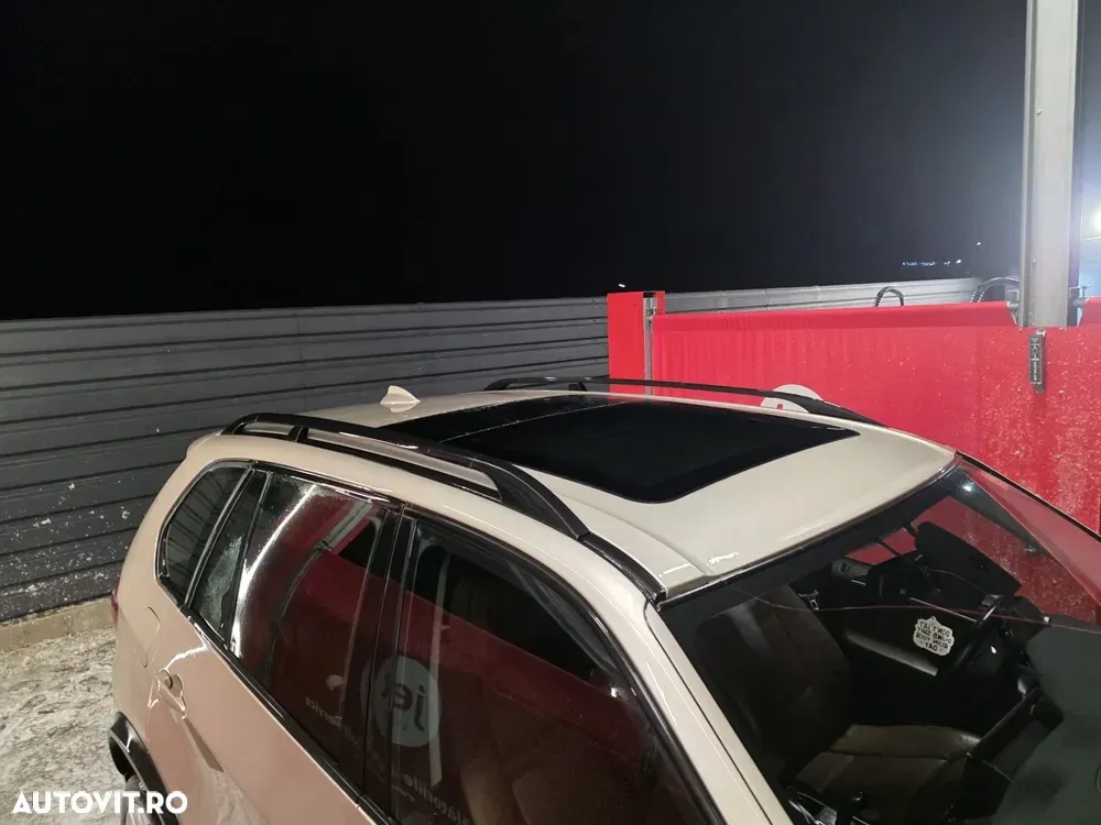 BMW X5 xDrive35i — imagine 5