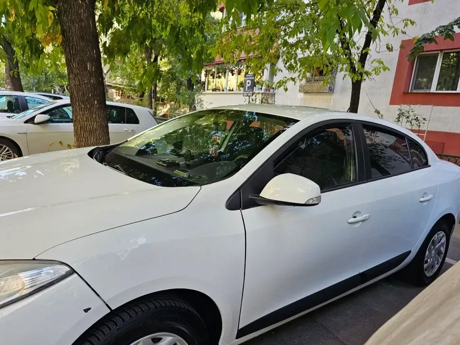 Renault Fluence — imagine 3