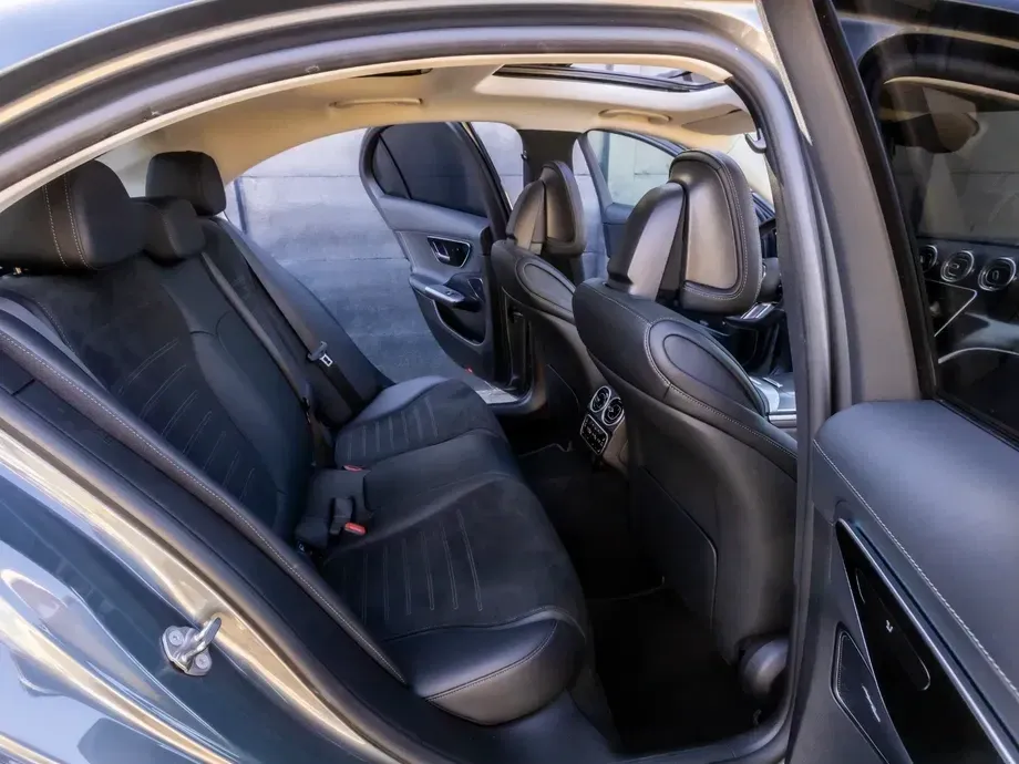 Mercedes-Benz C W206 300 4MATIC 9G-TRONIC AMG Line — imagine 6