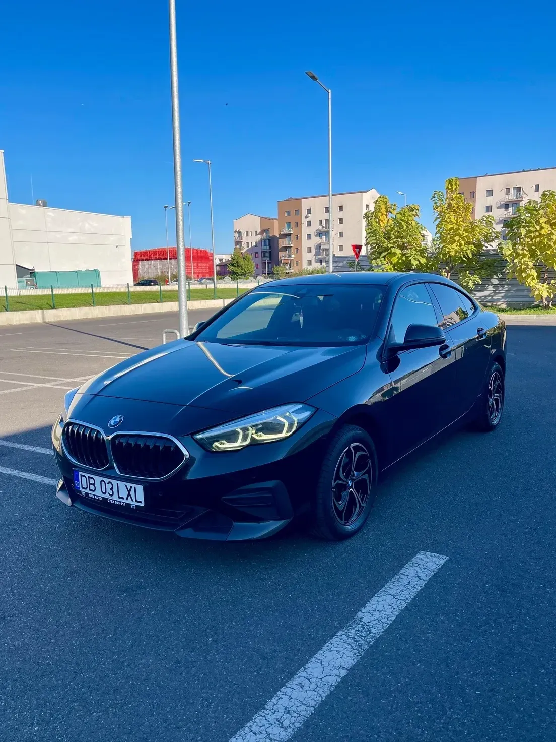 BMW Seria 2 216d AT — imagine 9