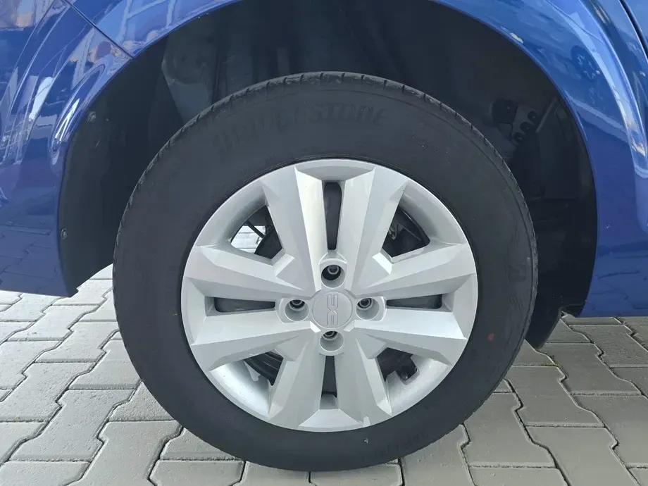 Dacia Logan III ECO-G 100 MT6 Expression — imagine 9