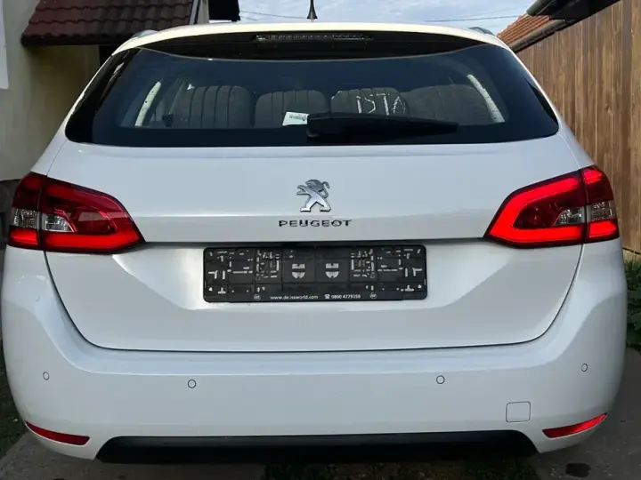 Peugeot 308 II
