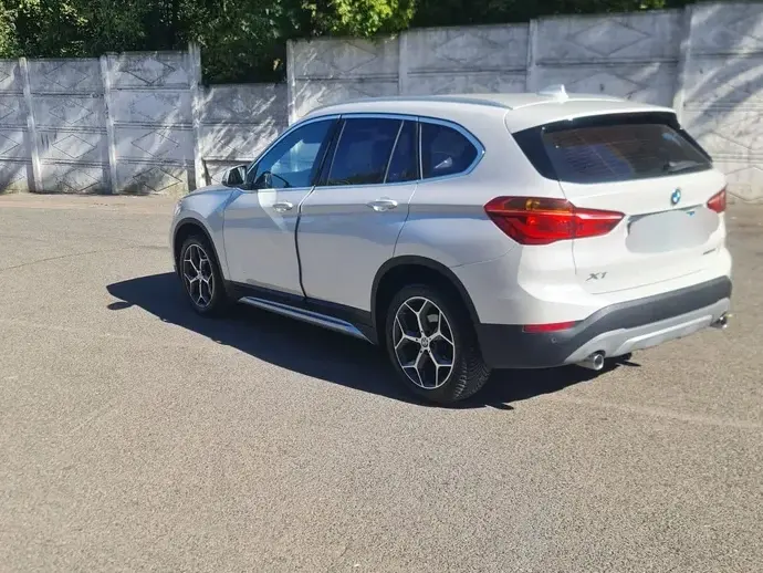 BMW X1 F48