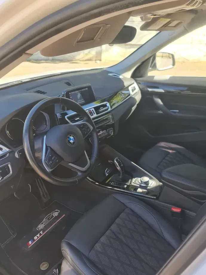 BMW X1 F48 — imagine 10