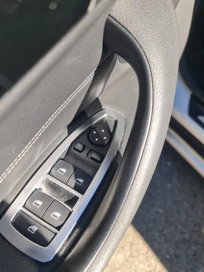 BMW X1 F48 — imagine 7