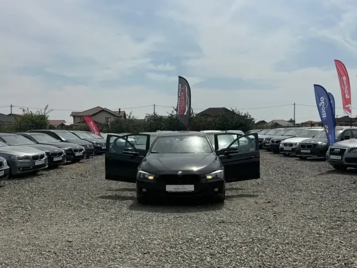 BMW Seria 3 F30/F31/F34 316i