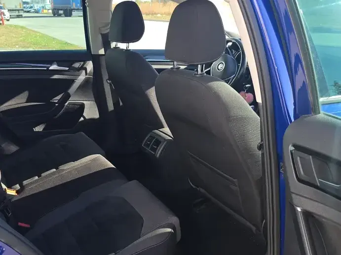 Volkswagen Golf VII 1.5 eTSI OPF DSG R-Line