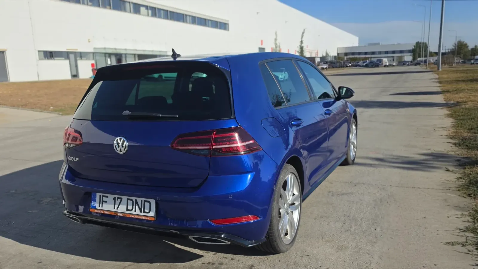 Volkswagen Golf VII 1.5 eTSI OPF DSG R-Line — imagine 10