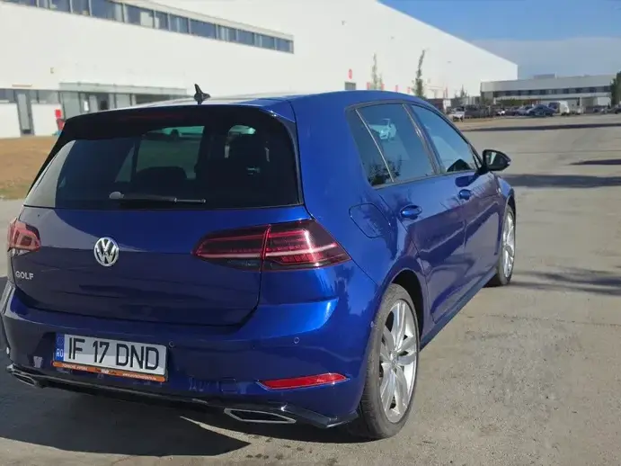 Volkswagen Golf VII 1.5 eTSI OPF DSG R-Line