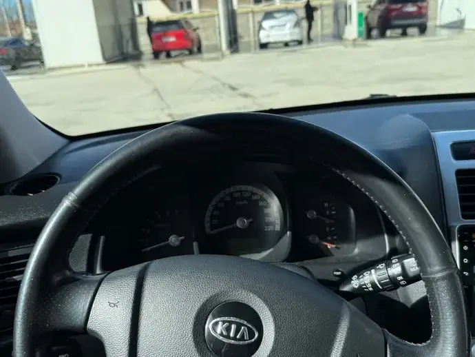 Kia Sportage II