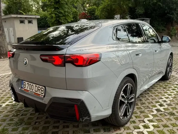 BMW X2 sDrive20i AT MHEV
