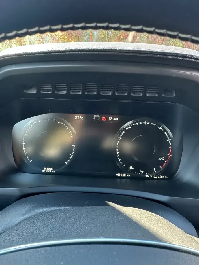 Volvo XC 90 — imagine 9
