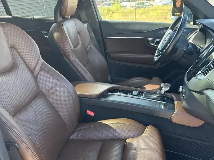 Volvo XC 90