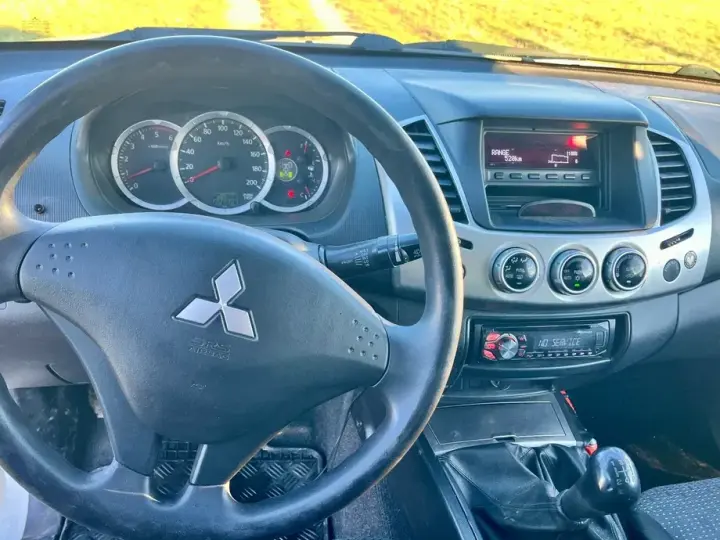 Mitsubishi L200