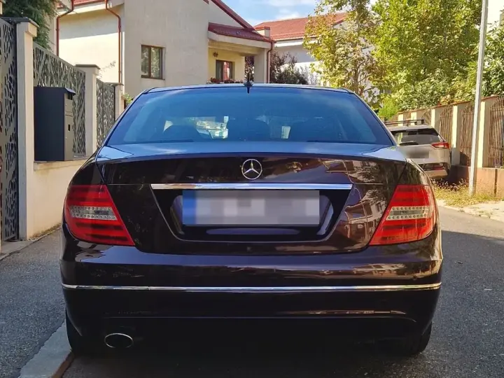 Mercedes-Benz C W204 250 CGI BlueEFFICIENCY Aut.