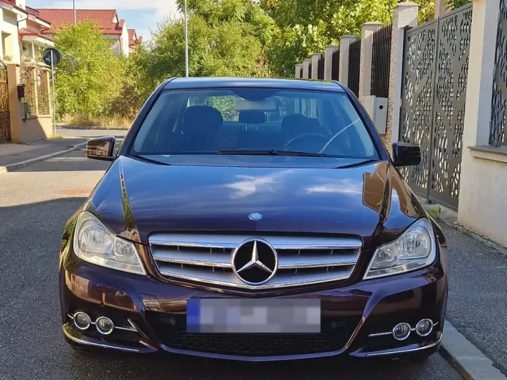Mercedes-Benz C W204 250 CGI BlueEFFICIENCY Aut.