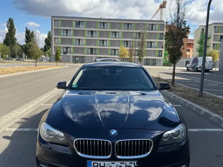 BMW Seria 5 F10/F11/F07 [2010 - 2017] 520d xDrive