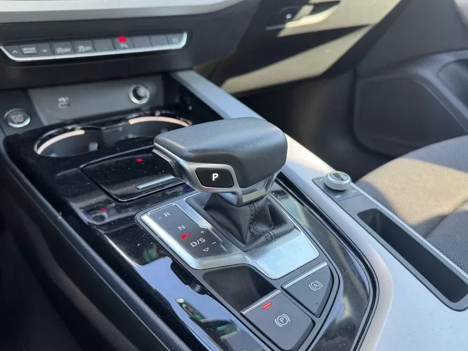 Audi A4 Limuzina — imagine 10