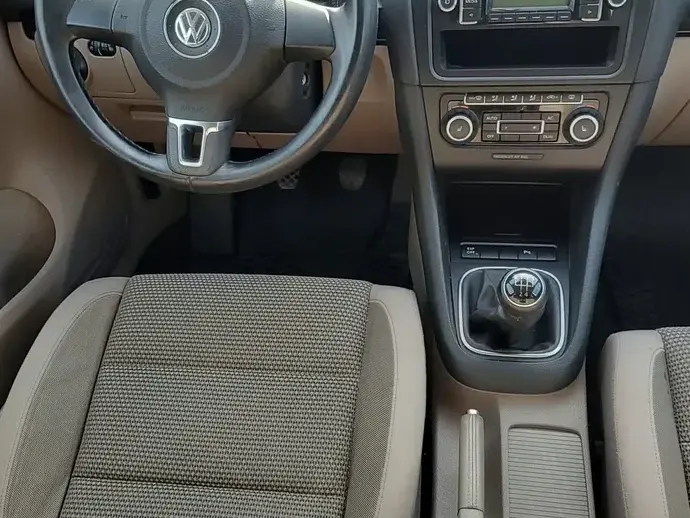 Volkswagen Golf VI