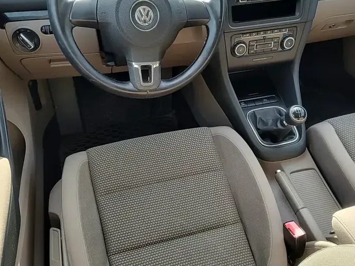 Volkswagen Golf VI