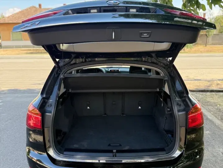 BMW X1 sDrive20i AT