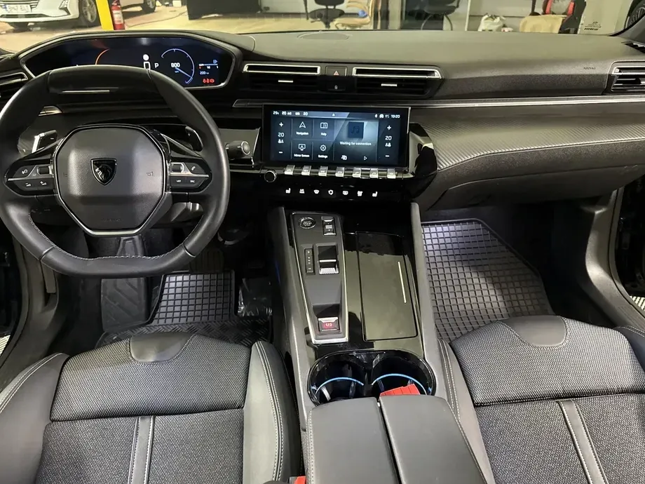 Peugeot 308 — imagine 9