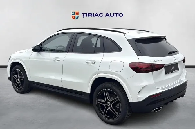 Mercedes-Benz GLA H247 — imagine 10