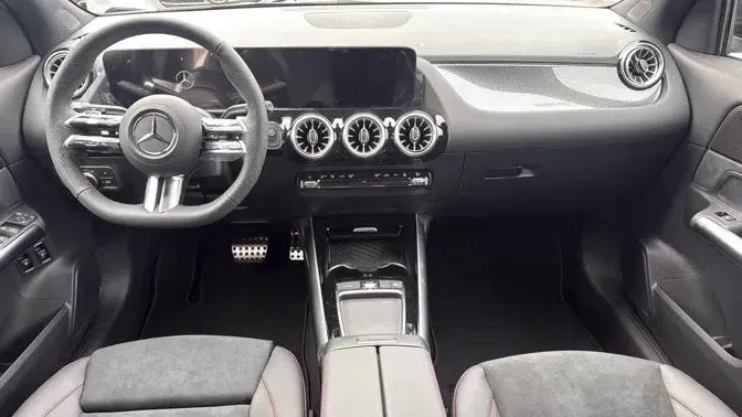 Mercedes-Benz GLA H247 — imagine 7