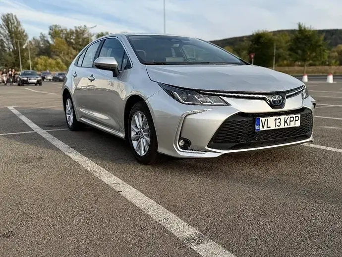 Toyota Corolla XII 1.8 HSD Business