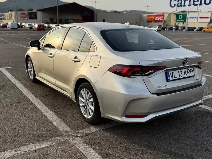 Toyota Corolla XII 1.8 HSD Business