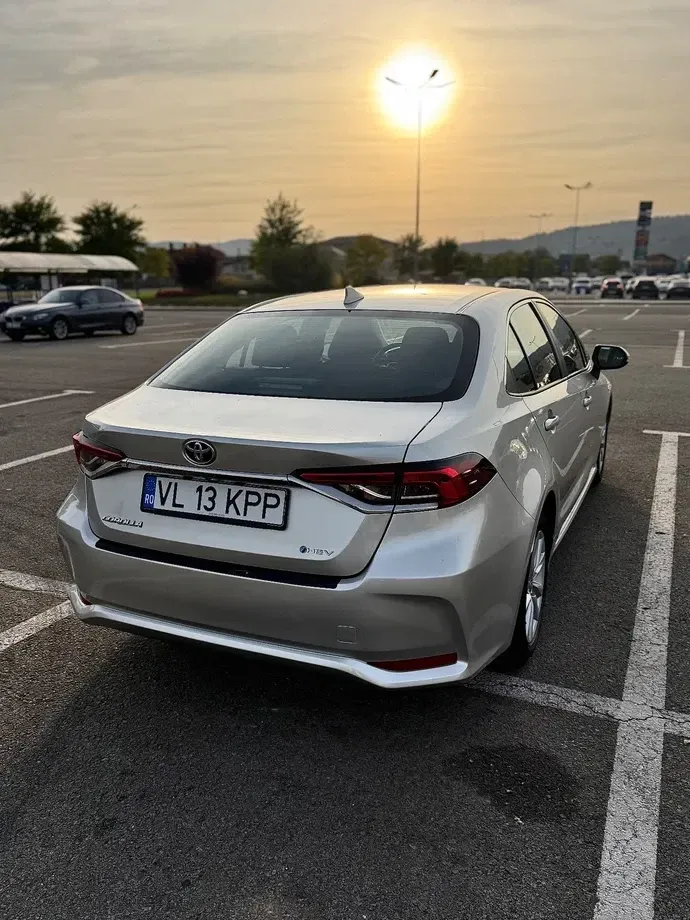 Toyota Corolla XII 1.8 HSD Business — imagine 7