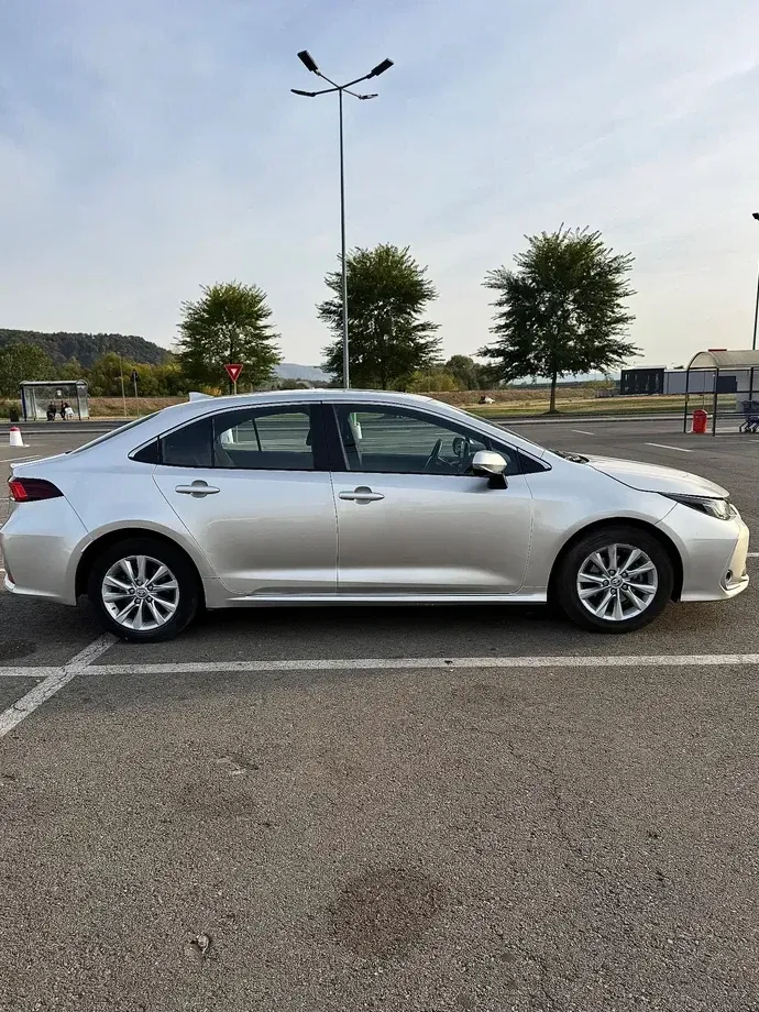 Toyota Corolla XII 1.8 HSD Business — imagine 5