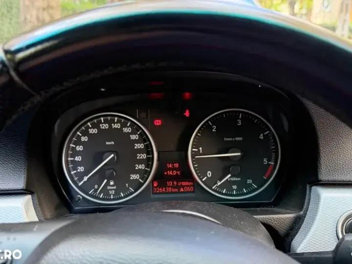 BMW Seria 3 E90/E91/E92/E93 [2005 - 2013] 318d