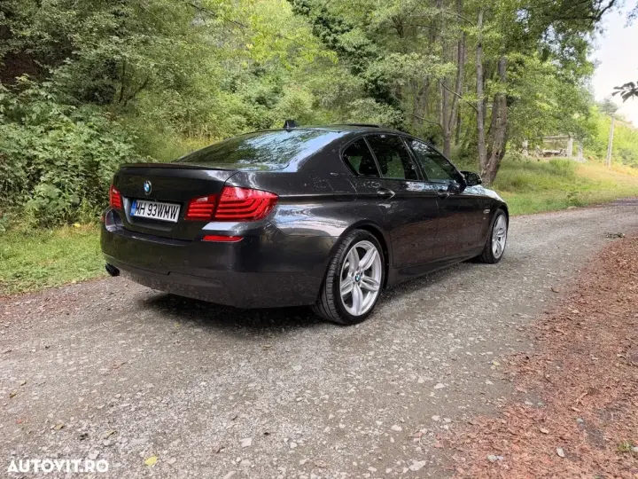 BMW Seria 5 F10/F11/F07 [2010 - 2017] 520d Aut.