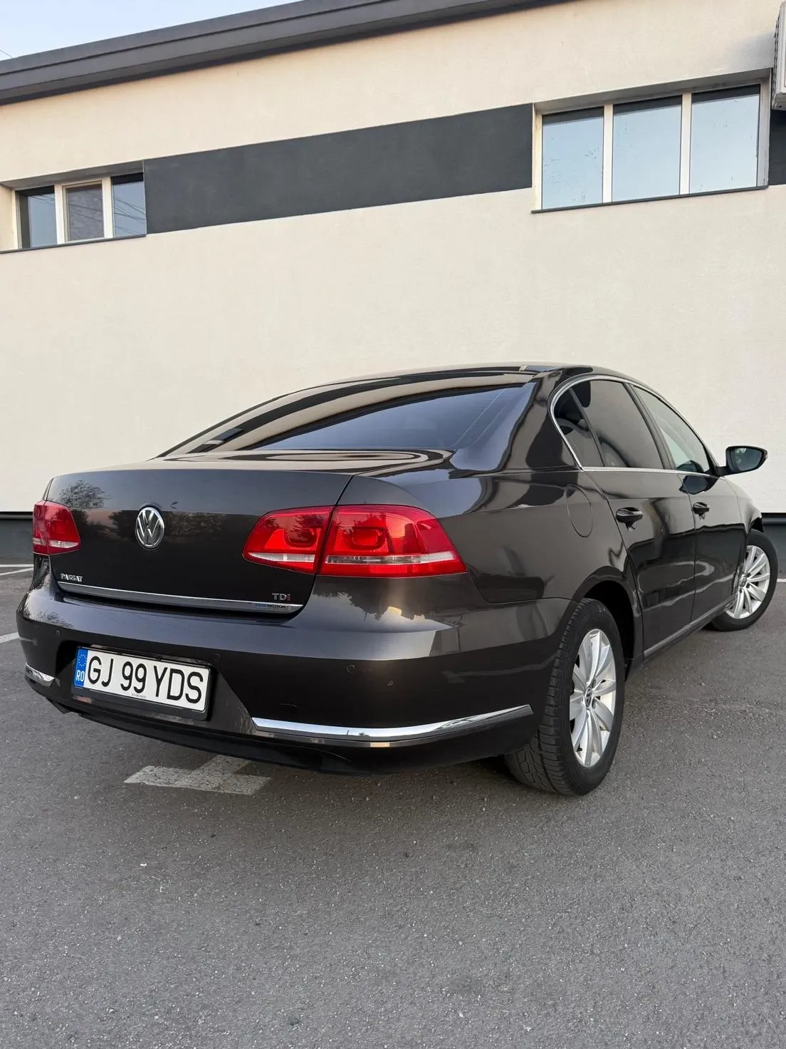 Volkswagen Passat B7 1.6 TDI BlueMotion Technology DSG Trendline — imagine 10