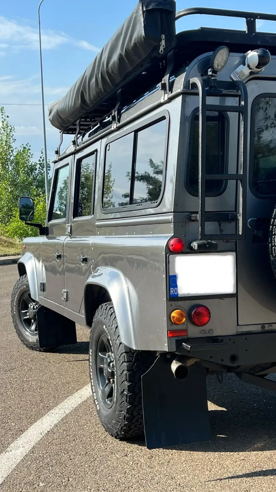 Land Rover Defender 110 S/W — imagine 7