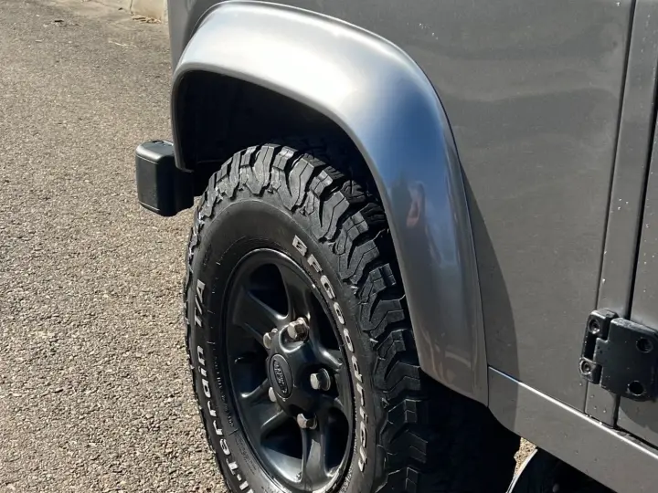 Land Rover Defender 110 S/W