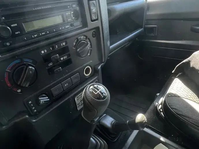 Land Rover Defender 110 S/W