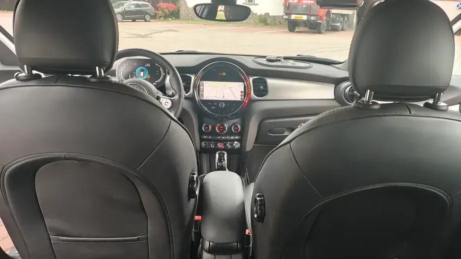 MINI Cooper — imagine 9
