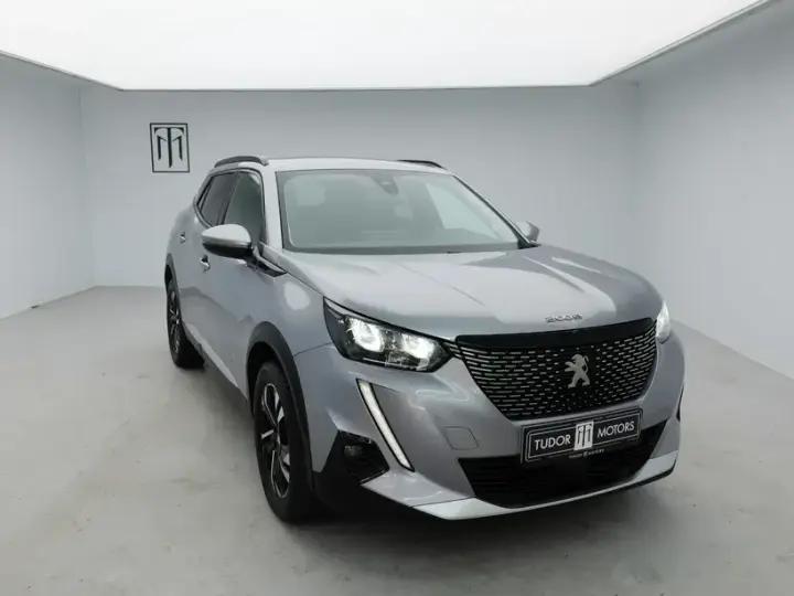 Peugeot 2008 II 1.5 BlueHDI EAT8 STT Allure Pack