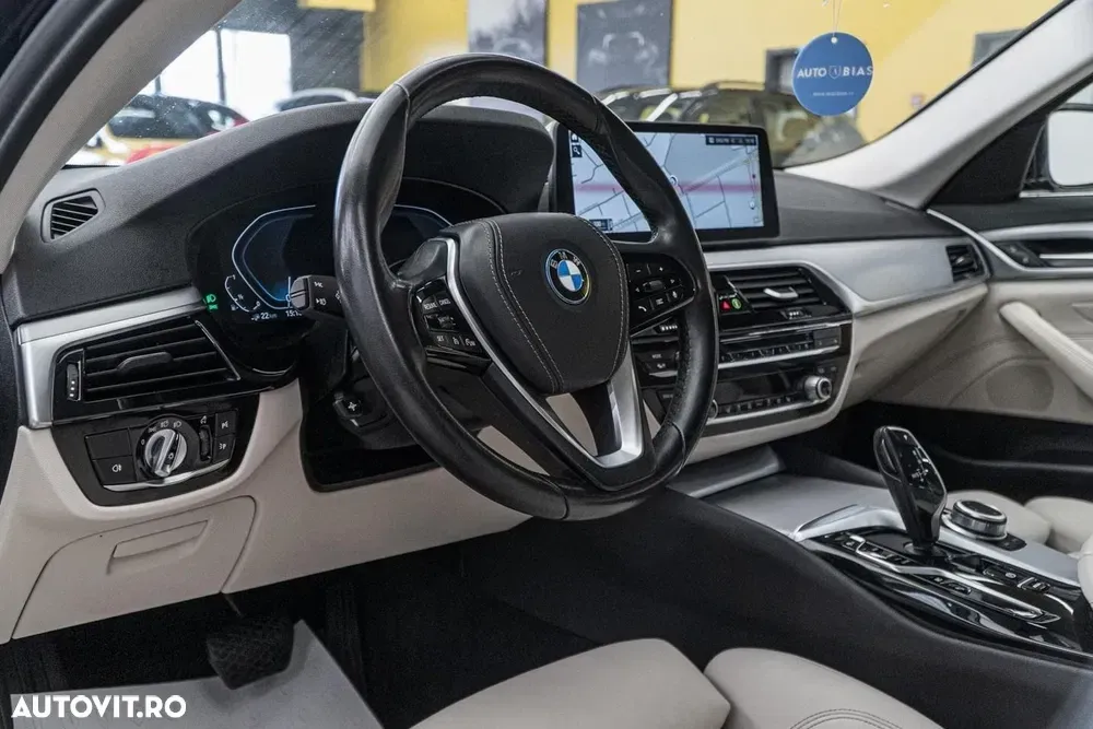 BMW Seria 5 520e Aut. Luxury Line — imagine 6